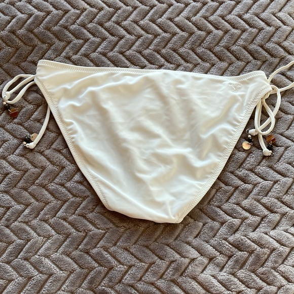 NWOT - American Eagle bikini bottoms. Size Medium. - Picture 3 of 9